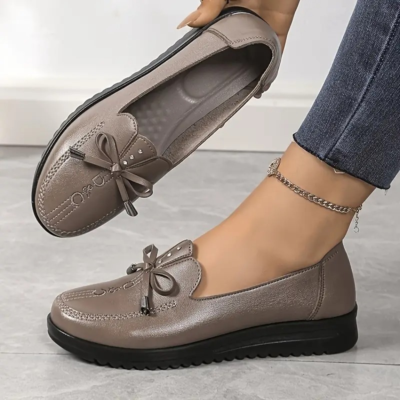 📢Summer Best Seller 70% OFF🔥Premium Leather Slip-On Shoes for Women, Soft Sole & Comfortable