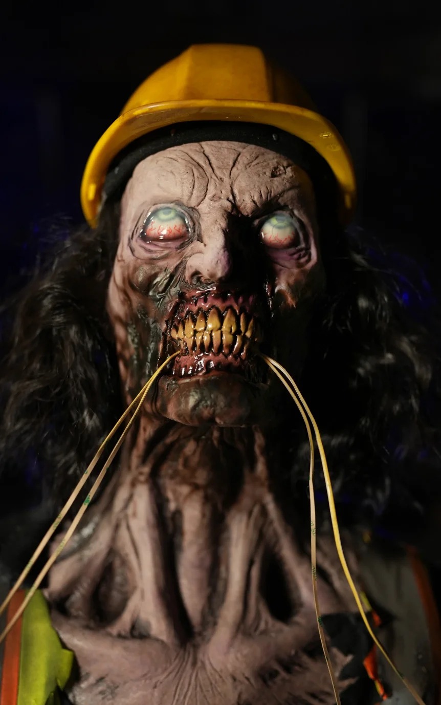 Electric Zombie Animated Halloween Props