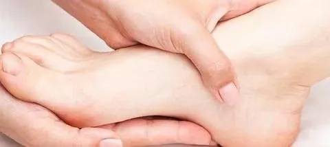 🔥 Today’s Must-Have – Don’t Miss Out!Women's Summer Wedge Sandals with Floral Embellishments